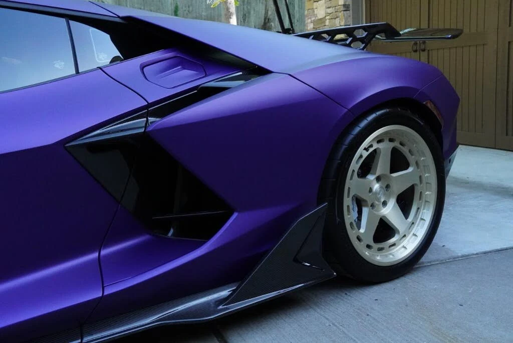 2024 Lamborghini Revuelto - Image 18 of 31