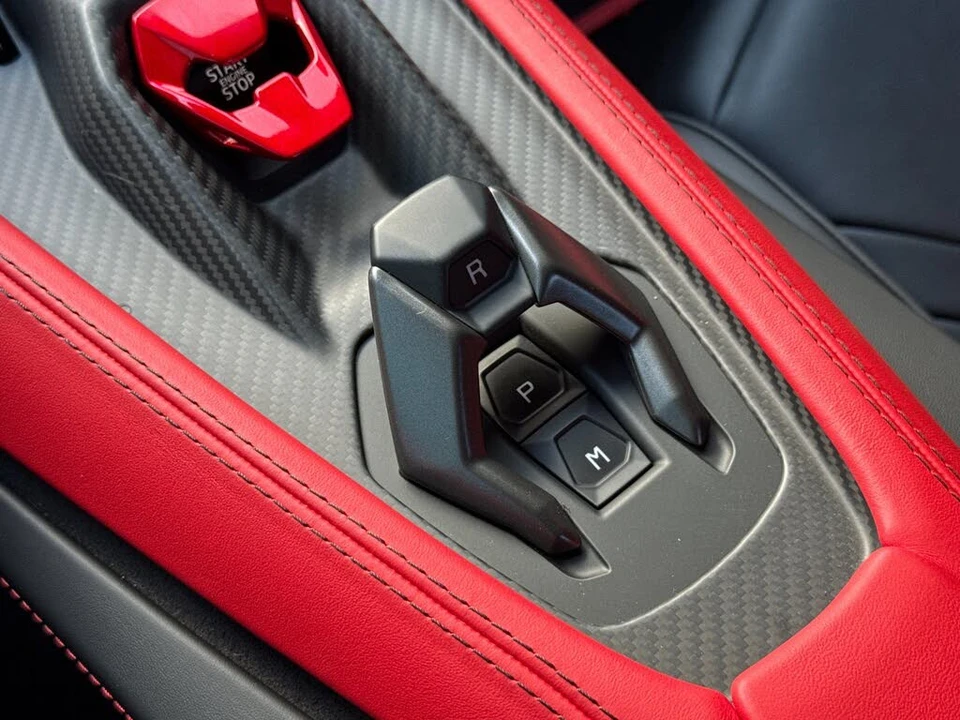 2024 Lamborghini Revuelto - Image 21 of 31