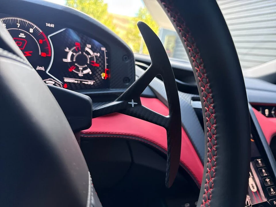 2024 Lamborghini Revuelto - Image 28 of 31