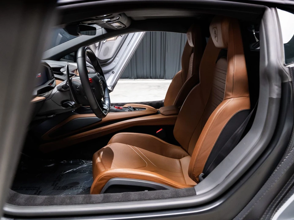 2024 Lamborghini Revuelto - Image 8 of 31