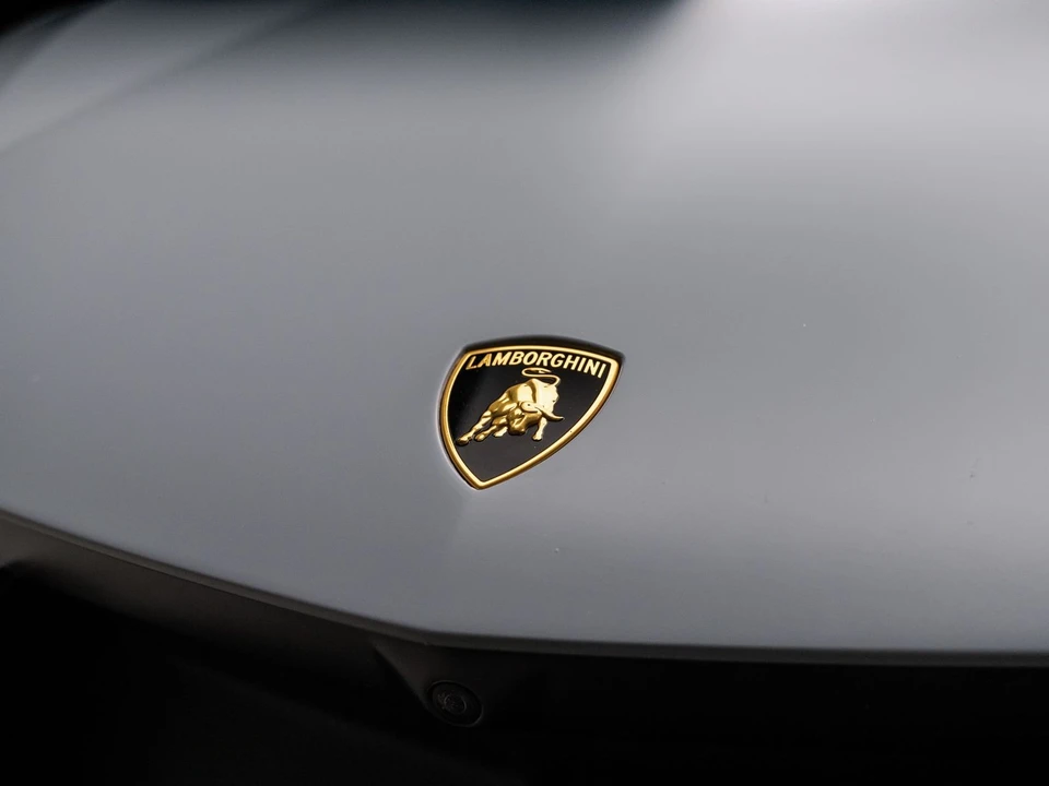 2024 Lamborghini Revuelto - Image 27 of 31