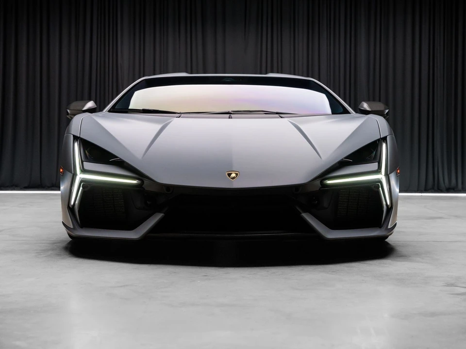 2024 Lamborghini Revuelto - Image 6 of 31