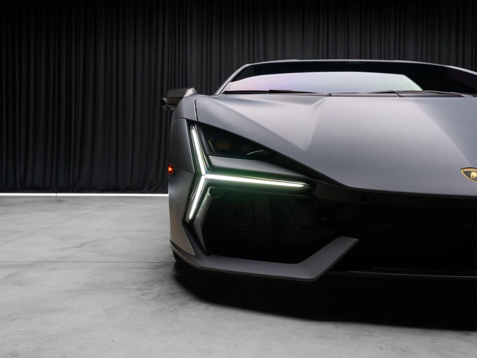 2024 Lamborghini Revuelto - Image 26 of 31