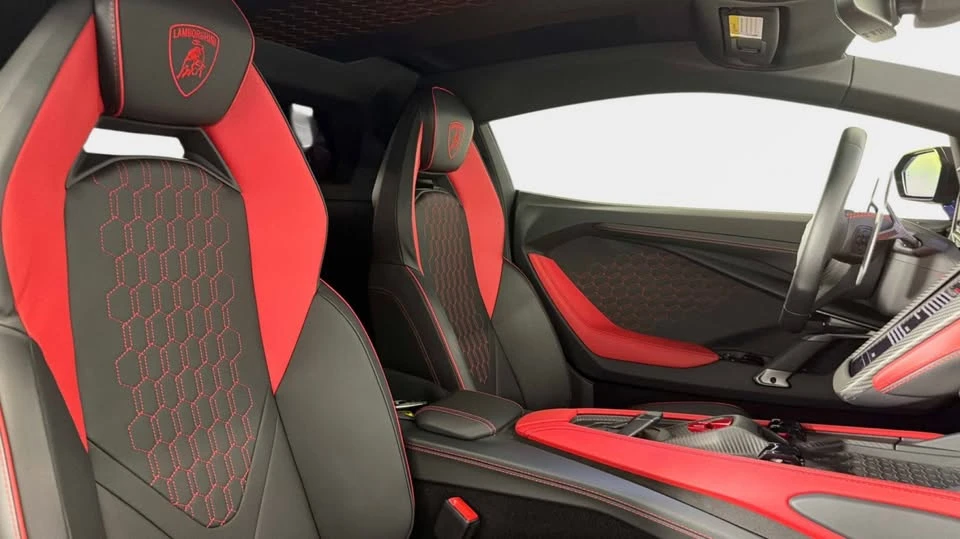2024 Lamborghini Revuelto - Image 16 of 19