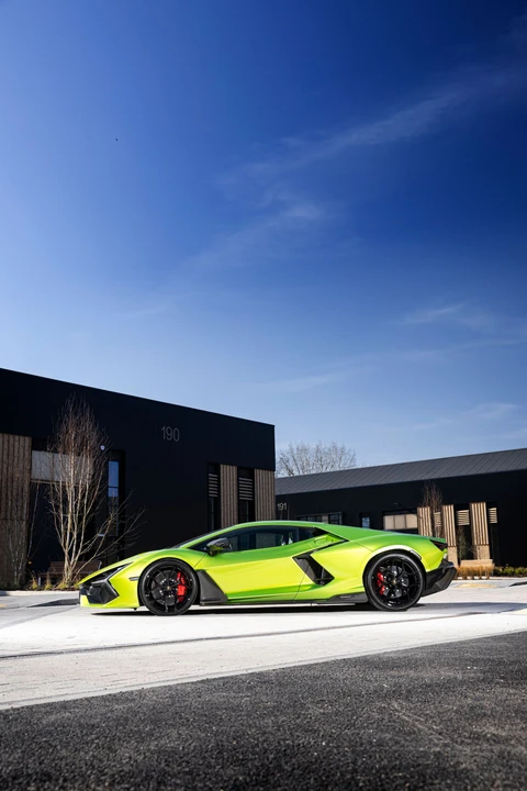 2024 Lamborghini Revuelto - Image 16 of 31