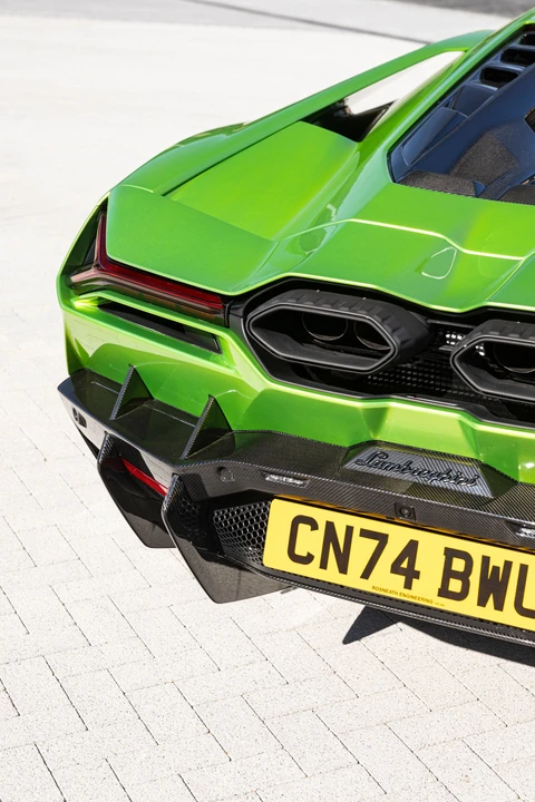 2024 Lamborghini Revuelto - Image 10 of 31