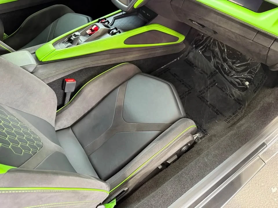 2024 Lamborghini Revuelto - Image 8 of 10