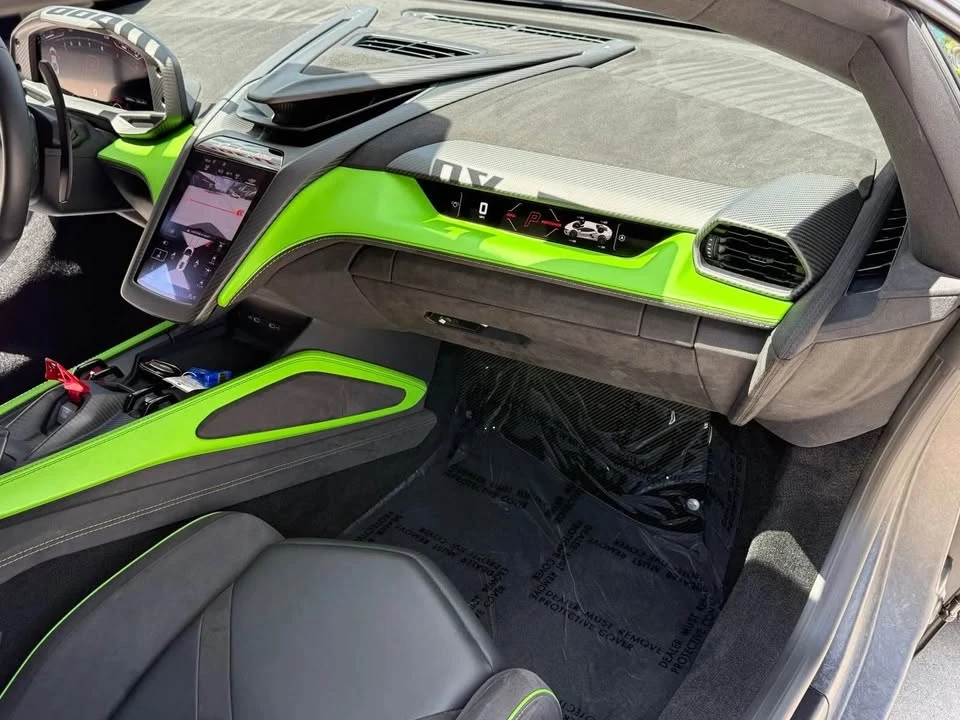 2024 Lamborghini Revuelto - Image 10 of 10