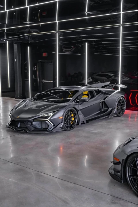 2024 Lamborghini Revuelto - Image 4 of 10