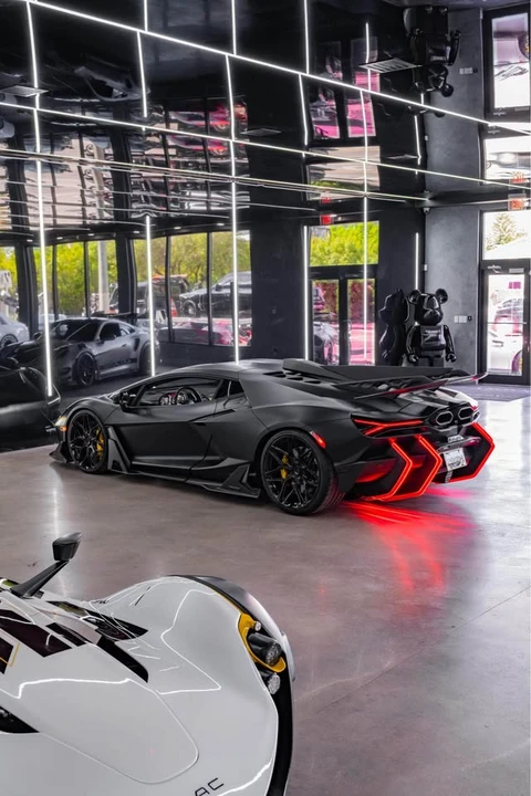 2024 Lamborghini Revuelto - Image 10 of 10