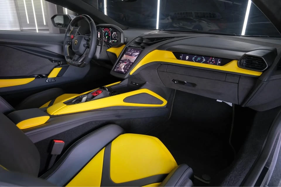 2024 Lamborghini Revuelto - Image 6 of 10