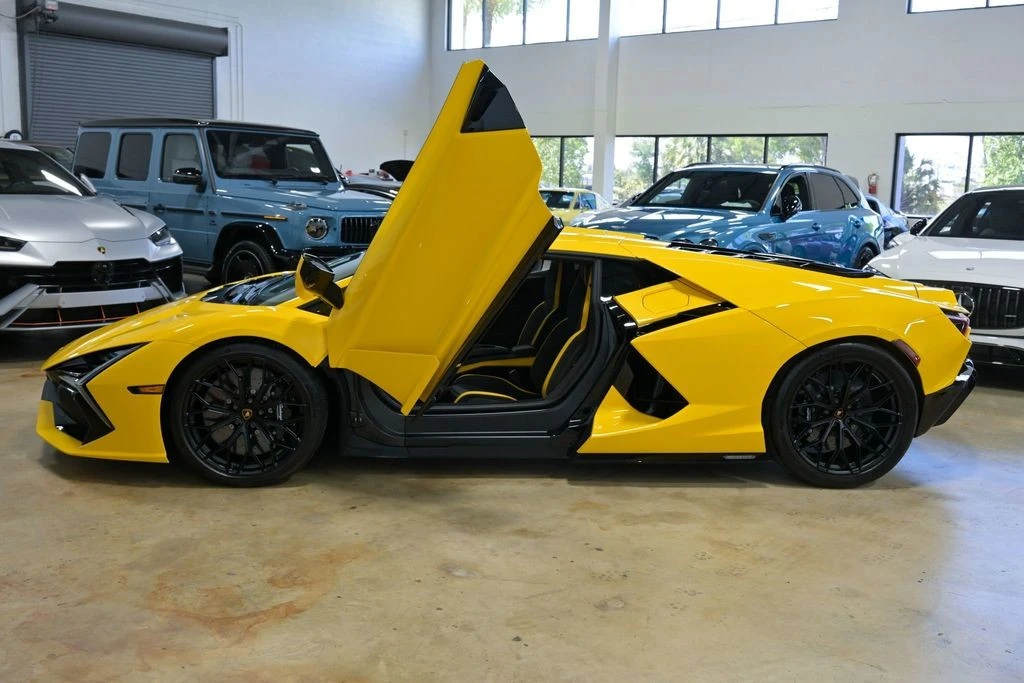 2024 Lamborghini Revuelto - Image 7 of 12
