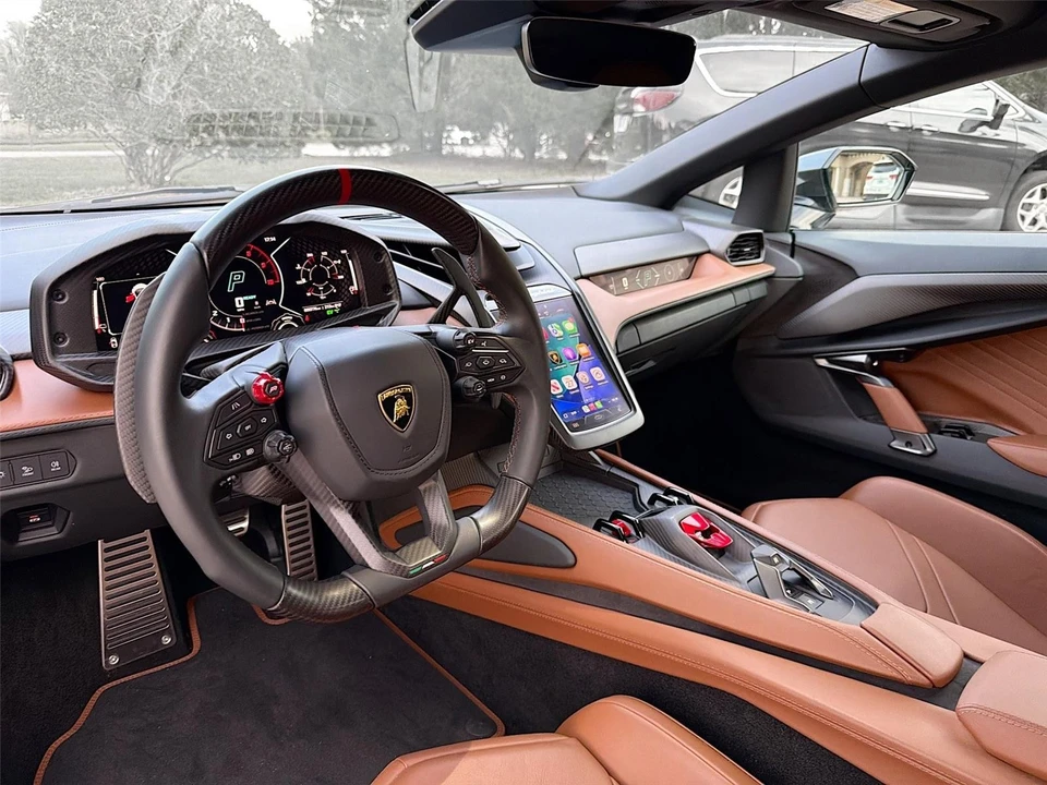 2024 Lamborghini Revuelto - Image 9 of 21