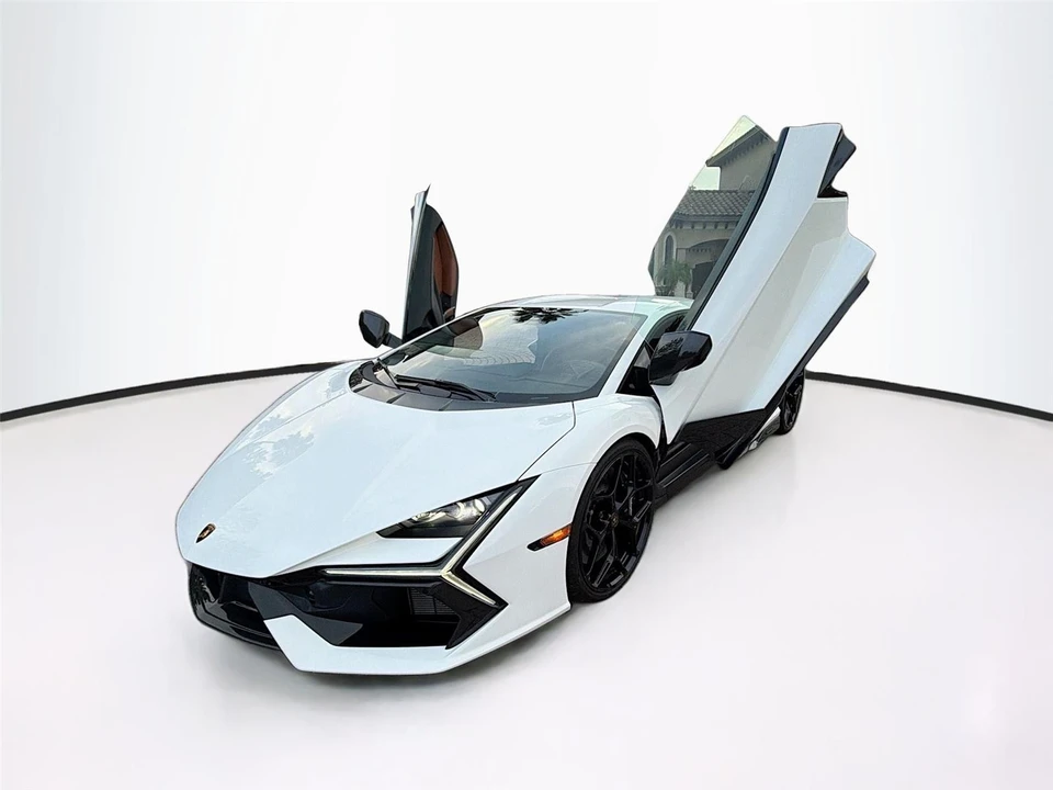 2024 Lamborghini Revuelto - Image 29 of 31