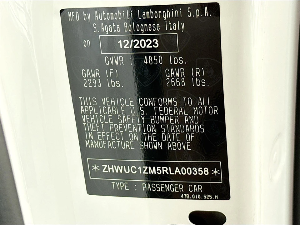 2024 Lamborghini Revuelto - Image 25 of 29