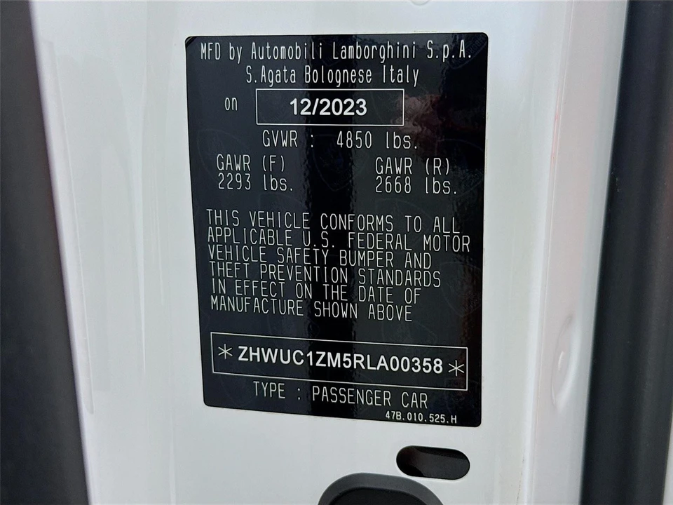 2024 Lamborghini Revuelto - Image 30 of 31