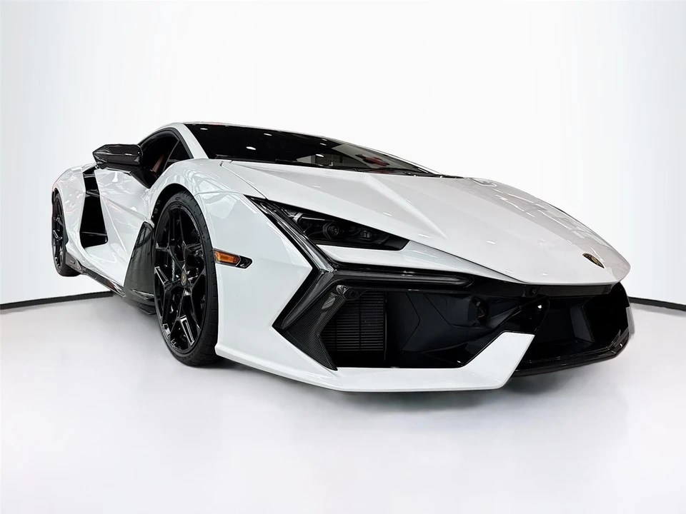2024 Lamborghini Revuelto - Image 22 of 29