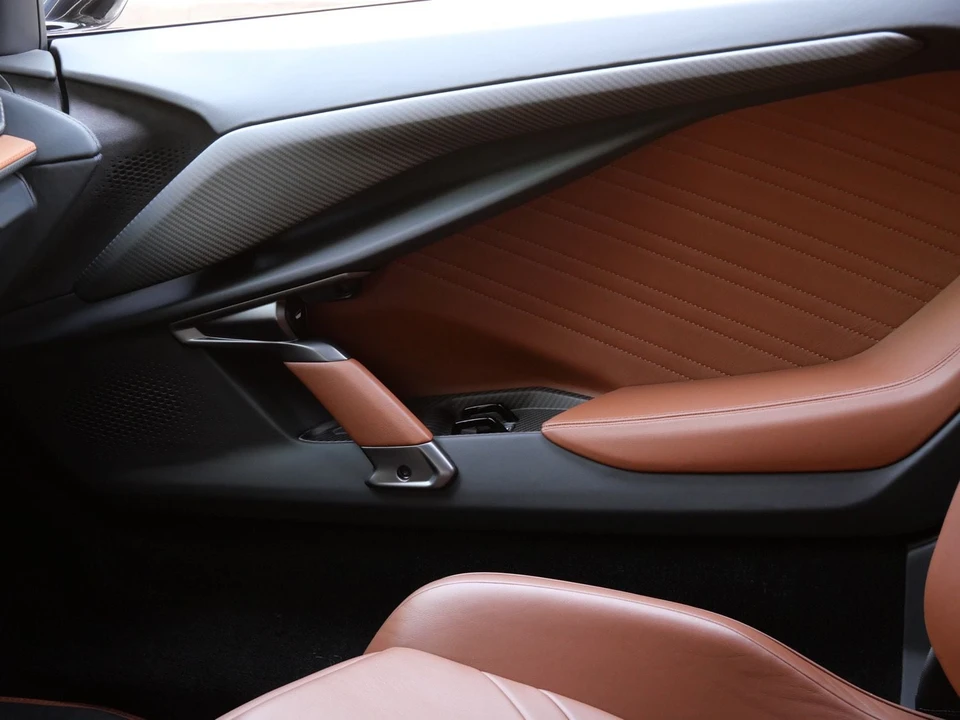 2024 Lamborghini Revuelto - Image 28 of 31