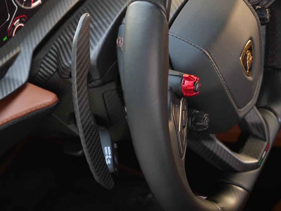 2024 Lamborghini Revuelto - Image 26 of 31
