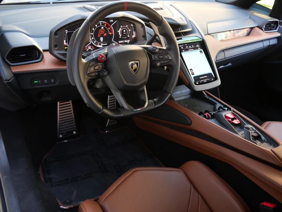 2024 Lamborghini Revuelto - Image 24 of 31