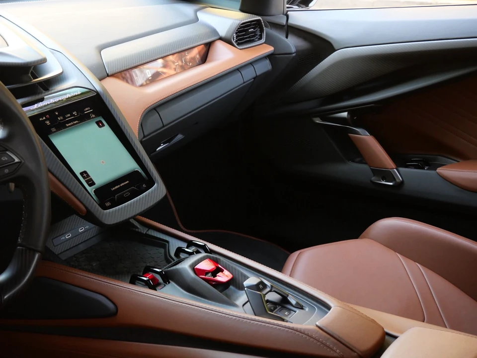 2024 Lamborghini Revuelto - Image 27 of 31