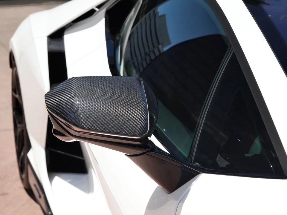 2024 Lamborghini Revuelto - Image 15 of 31