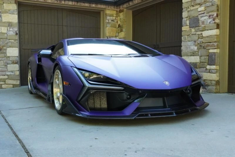 2024 Lamborghini Revuelto - Image 2 of 31