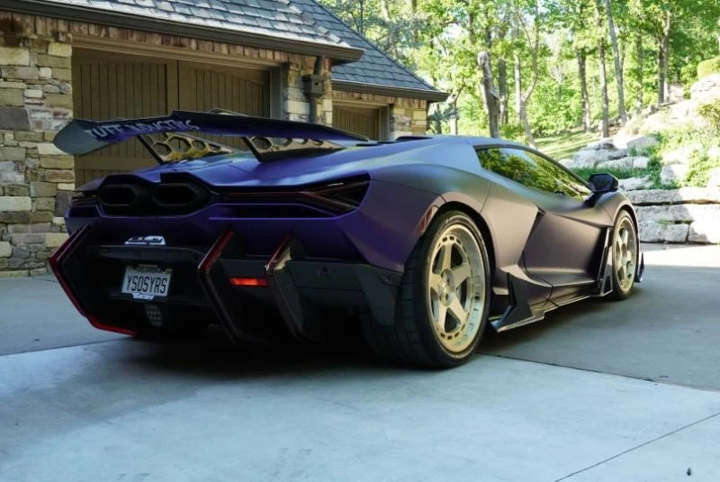 2024 Lamborghini Revuelto - Image 9 of 31