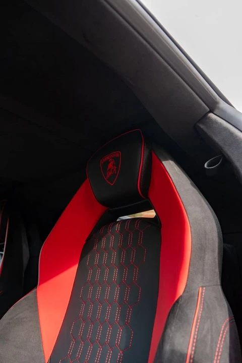 2024 Lamborghini Revuelto - Image 14 of 18