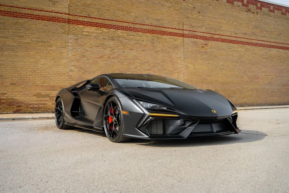 2024 Lamborghini Revuelto - Image 2 of 18
