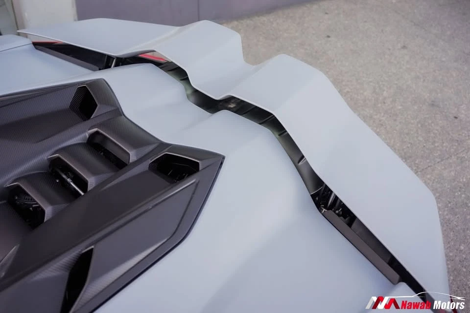 2024 Lamborghini Revuelto - Image 8 of 19