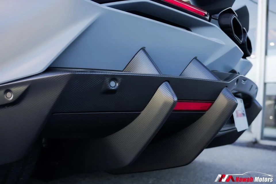2024 Lamborghini Revuelto - Image 17 of 19