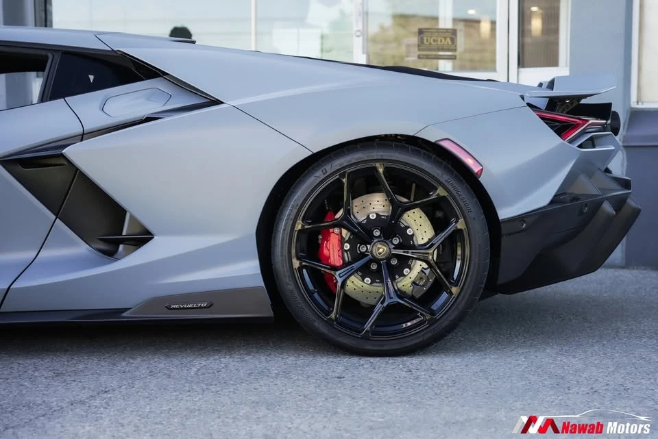 2024 Lamborghini Revuelto - Image 13 of 19