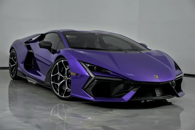 2024 Lamborghini Revuelto - Image 2 of 21