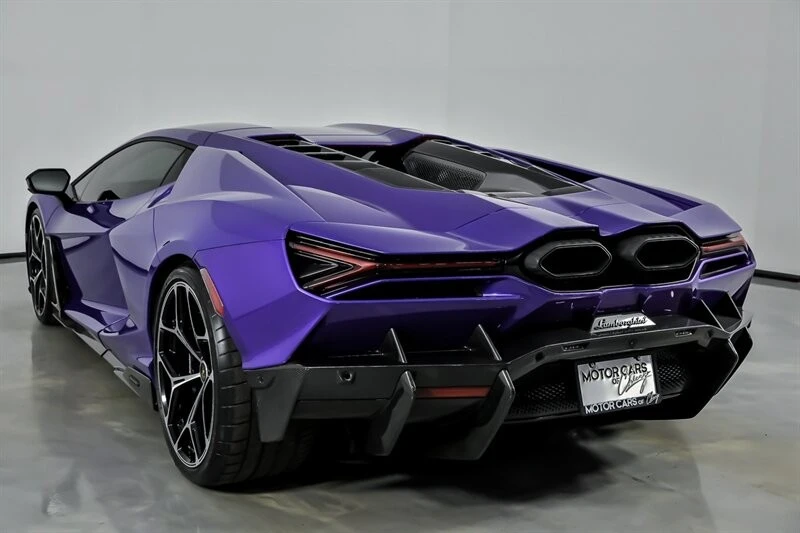 2024 Lamborghini Revuelto - Image 13 of 21