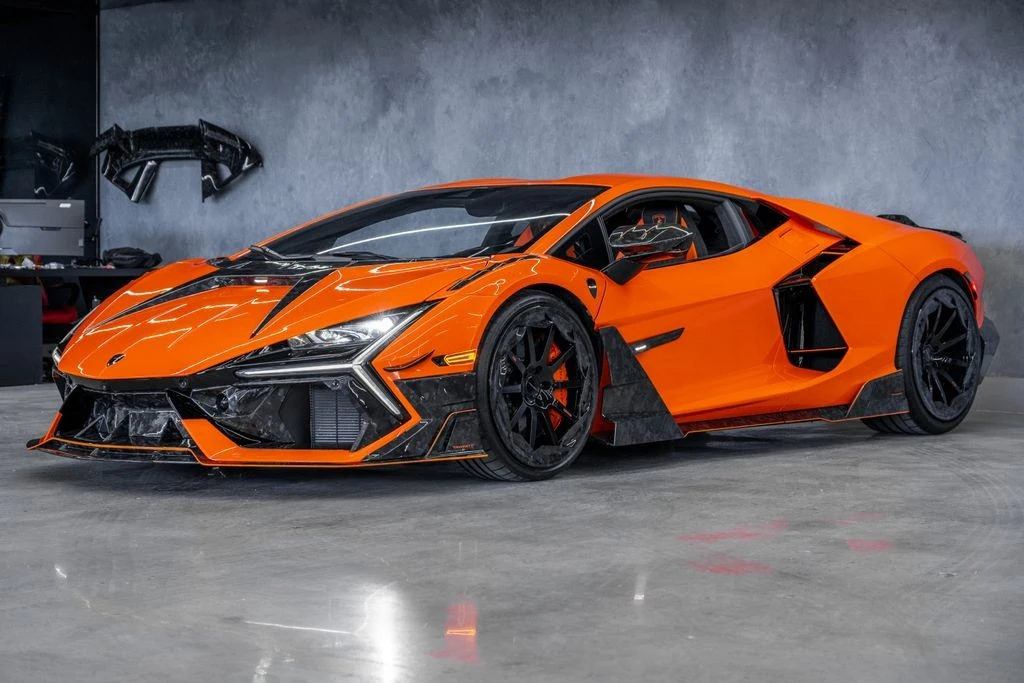 2024 Lamborghini Revuelto - Image 6 of 31
