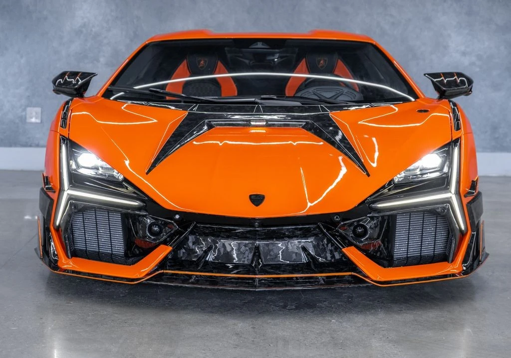 2024 Lamborghini Revuelto - Image 2 of 31