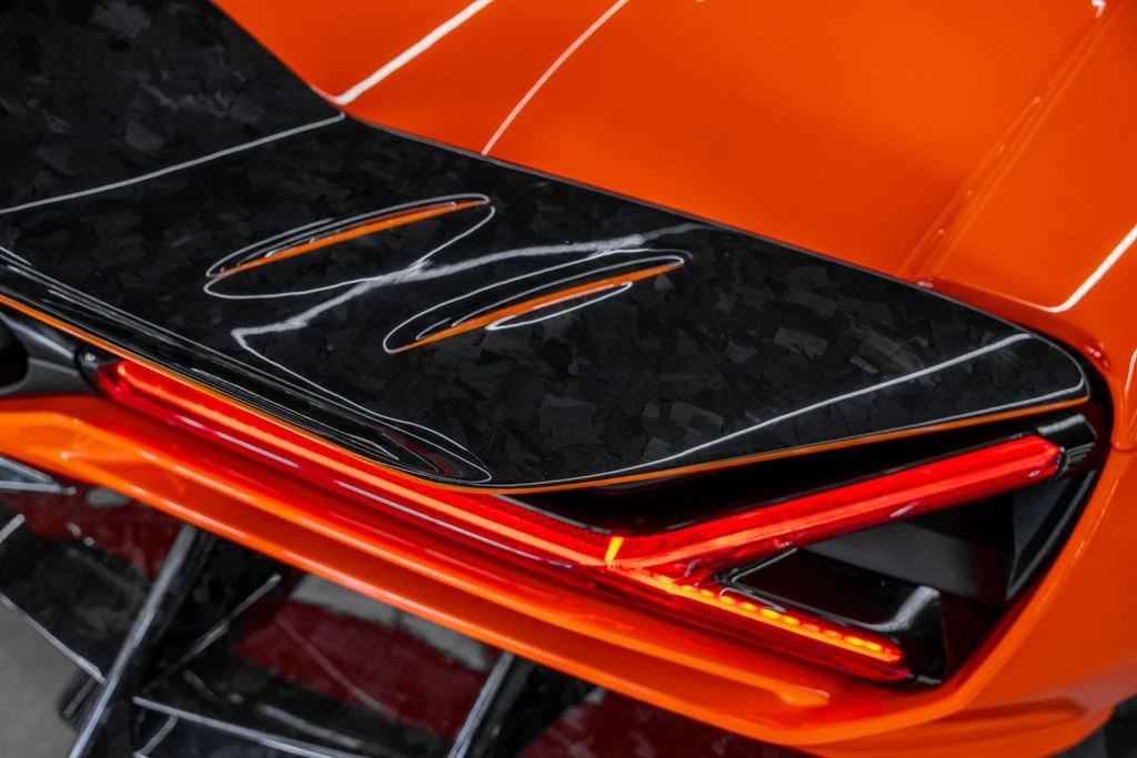 2024 Lamborghini Revuelto - Image 24 of 31
