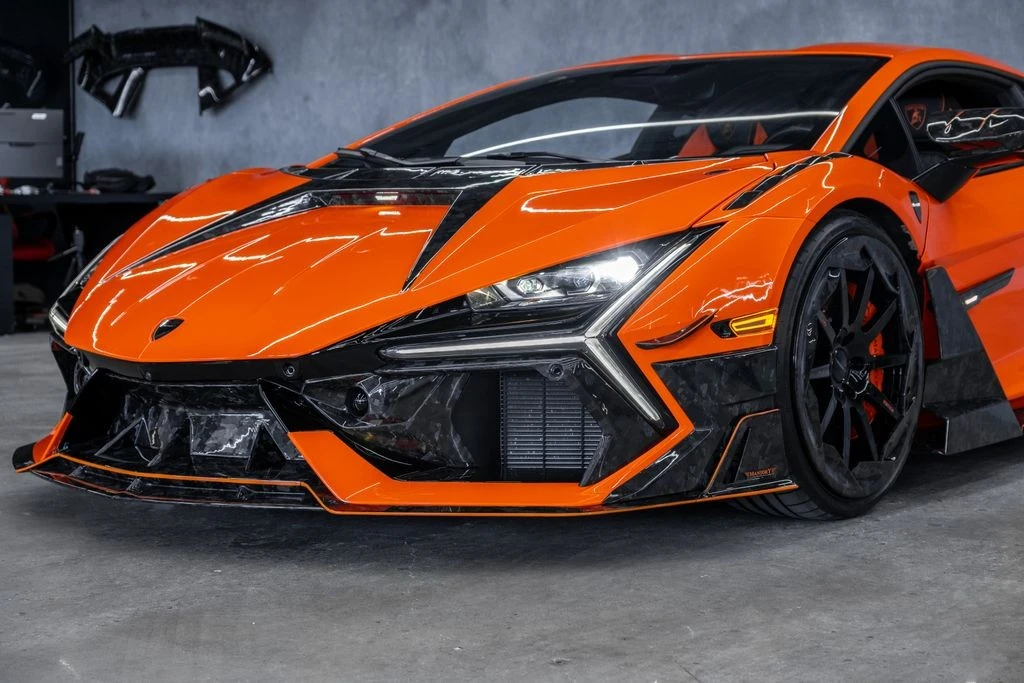 2024 Lamborghini Revuelto - Image 5 of 31