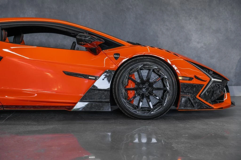 2024 Lamborghini Revuelto - Image 11 of 31