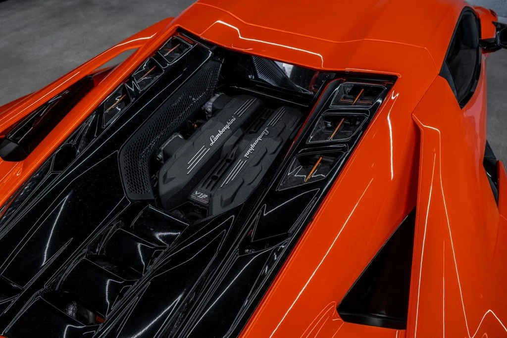 2024 Lamborghini Revuelto - Image 26 of 31
