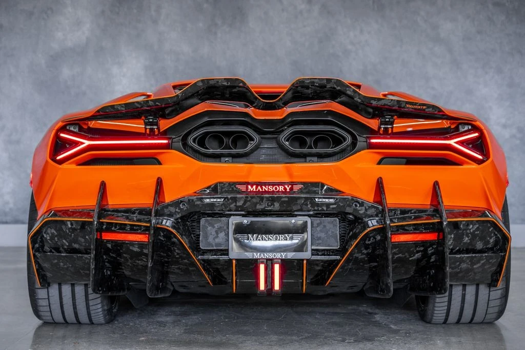 2024 Lamborghini Revuelto - Image 16 of 31