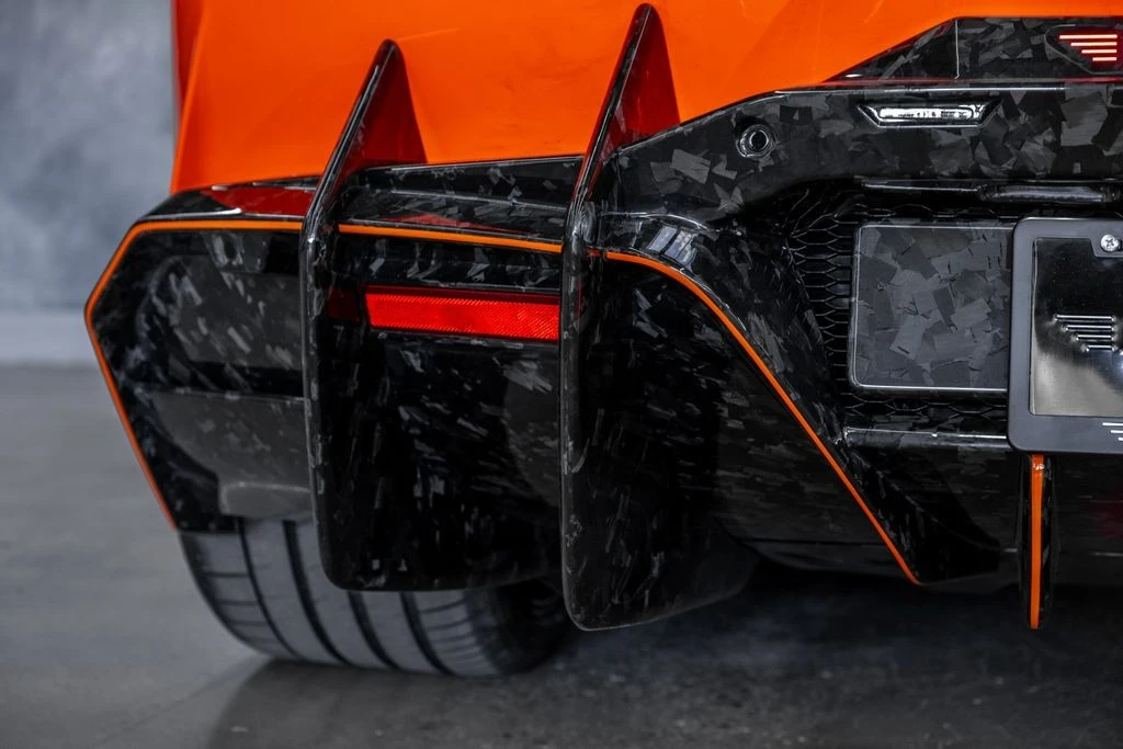 2024 Lamborghini Revuelto - Image 20 of 31