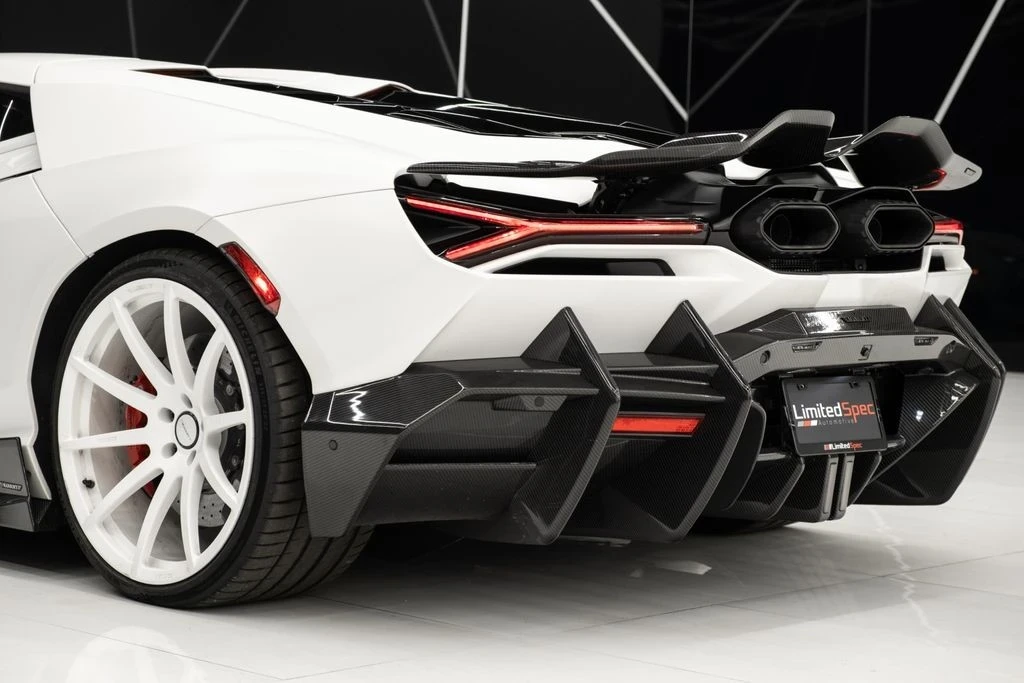 2024 Lamborghini Revuelto - Image 20 of 21