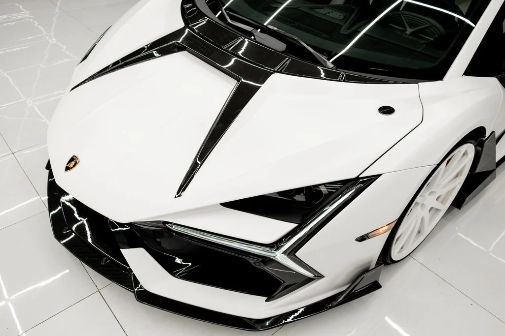 2024 Lamborghini Revuelto - Image 9 of 21