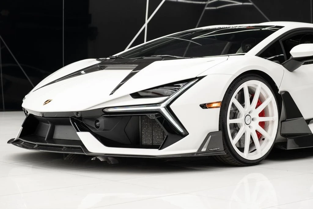 2024 Lamborghini Revuelto - Image 2 of 21