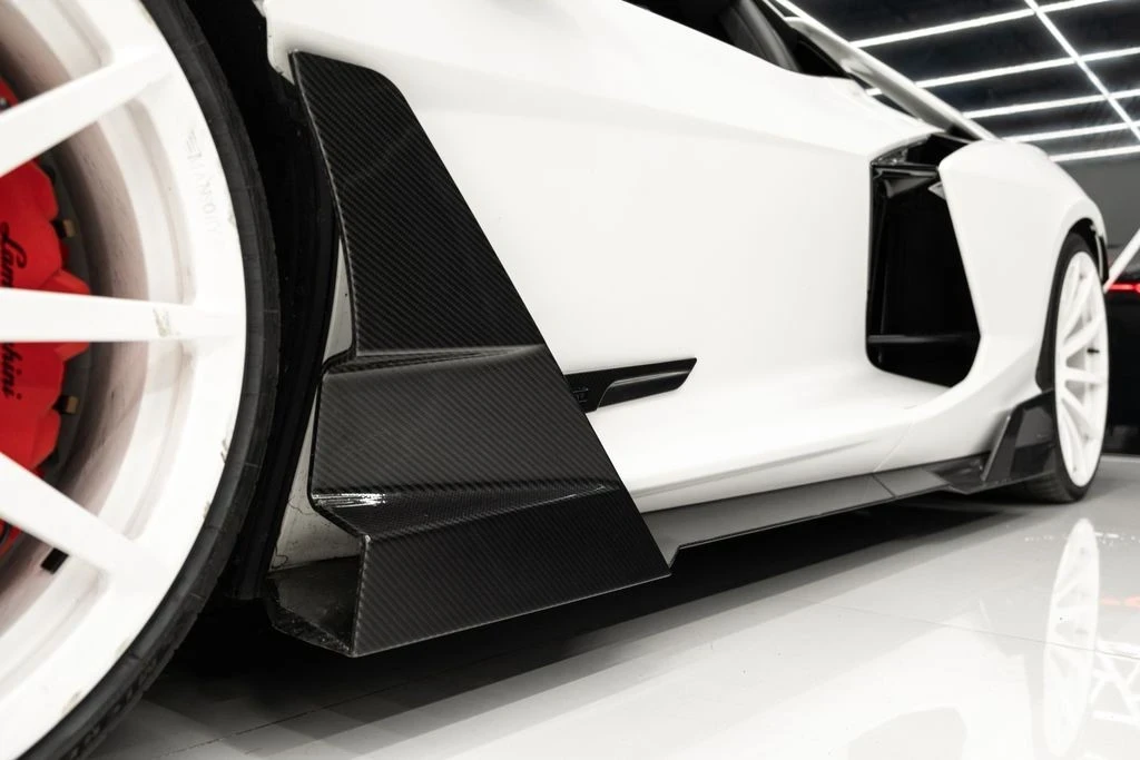 2024 Lamborghini Revuelto - Image 12 of 21