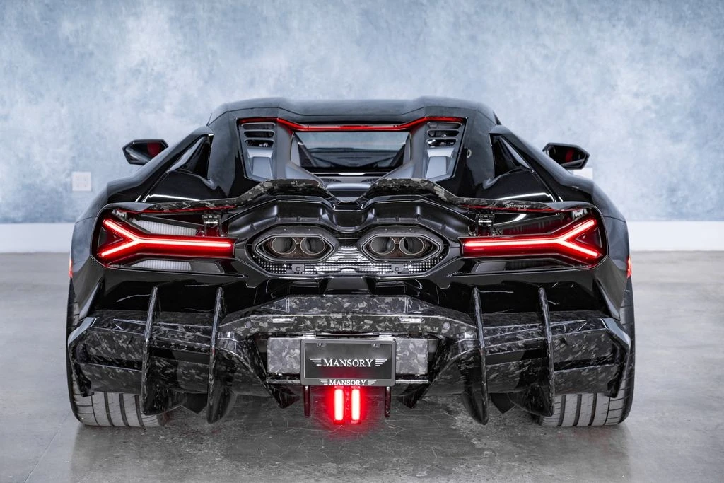 2024 Lamborghini Revuelto - Image 16 of 31
