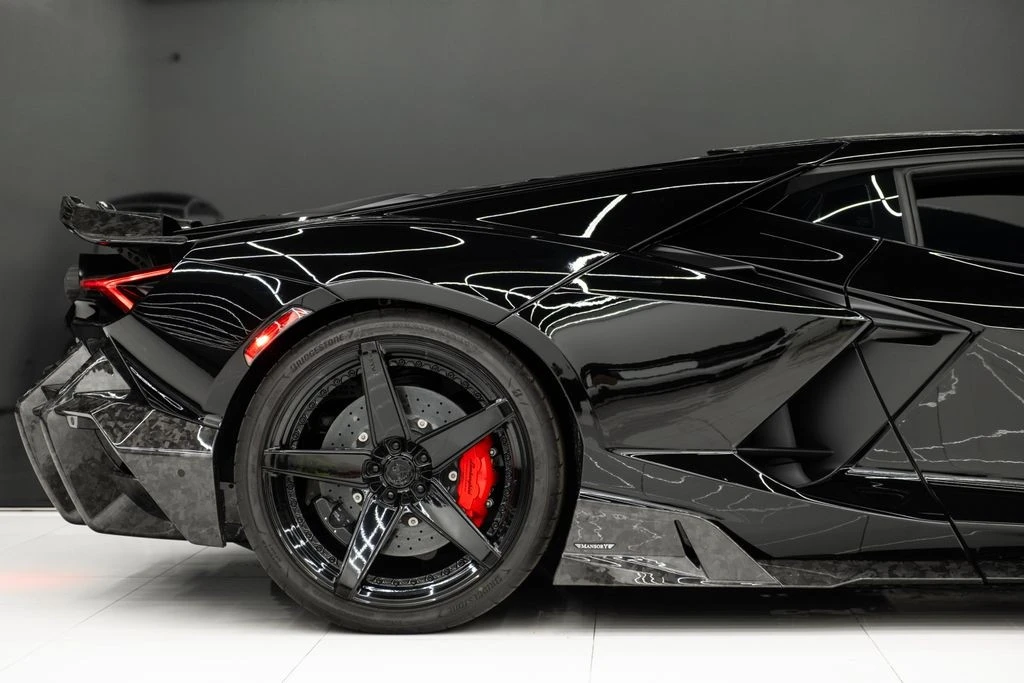 2024 Lamborghini Revuelto - Image 14 of 21