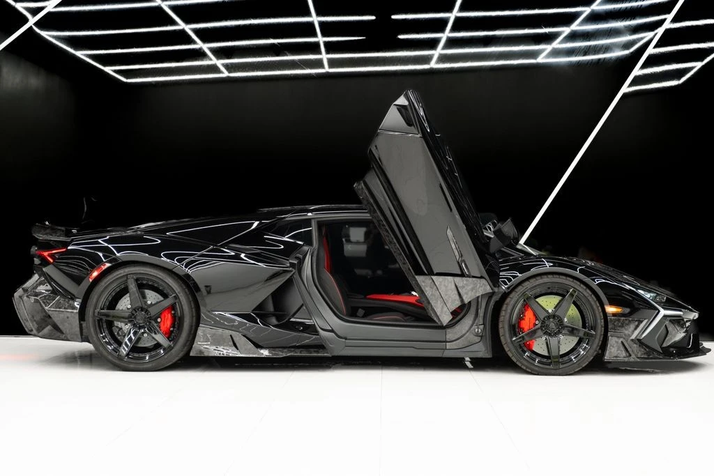 2024 Lamborghini Revuelto - Image 12 of 21